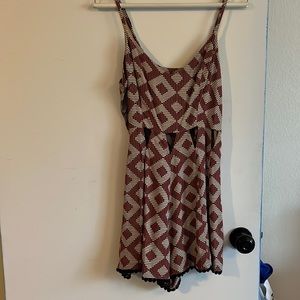 Spaghetti strap romper with geometric pattern